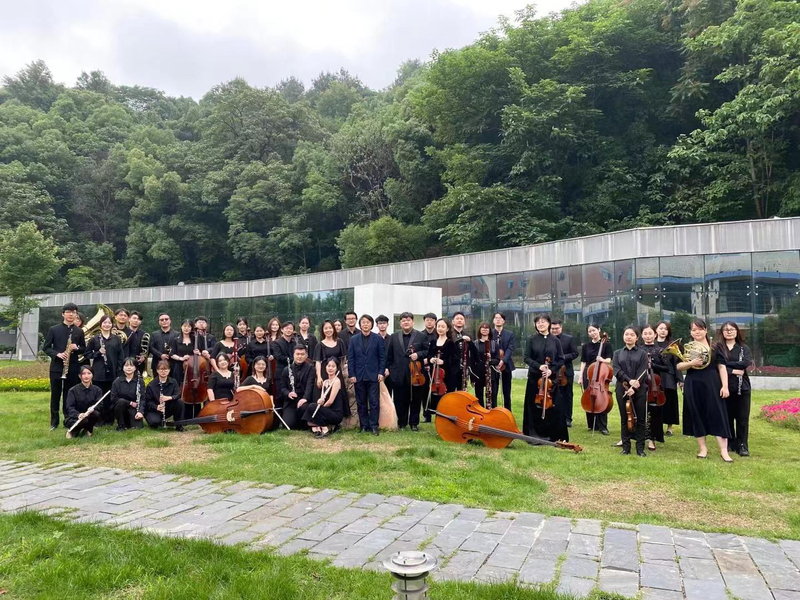 1654852430984043256.jpg 管弦乐团照片.jpg
